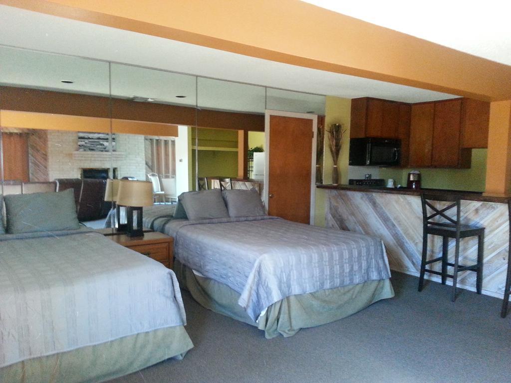 Lodge At Turkey Cove بحيرة كانيون الغرفة الصورة